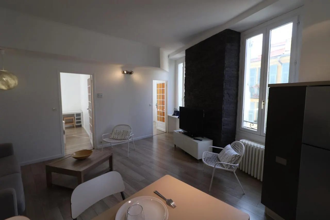 Lumineux 3 Pieces - Vieux Nice - Clim - Wifi 0*,  France